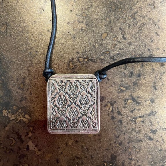 Marc by Marc Jacobs Pendant Necklace on Black Rope - Picture 3 of 3